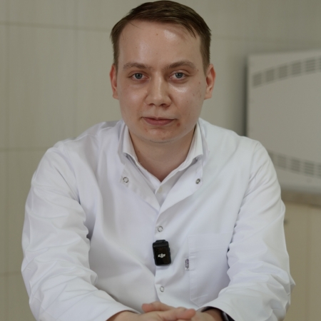 medic_triholog_arapu_gabriel_esteticsana